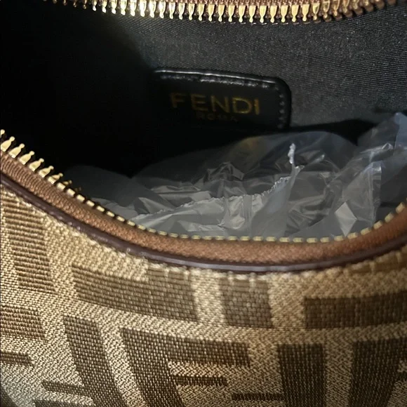 FF Canvas Crescent Shoulder Bag - Picture 5 of 6